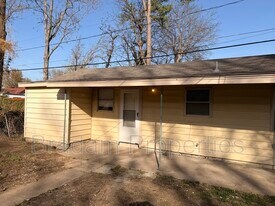 1615 N Main St in Tulsa, OK - Building Photo