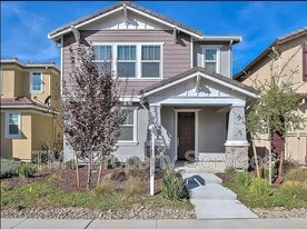 5471 Westhampton Way in Sacramento, CA - Building Photo