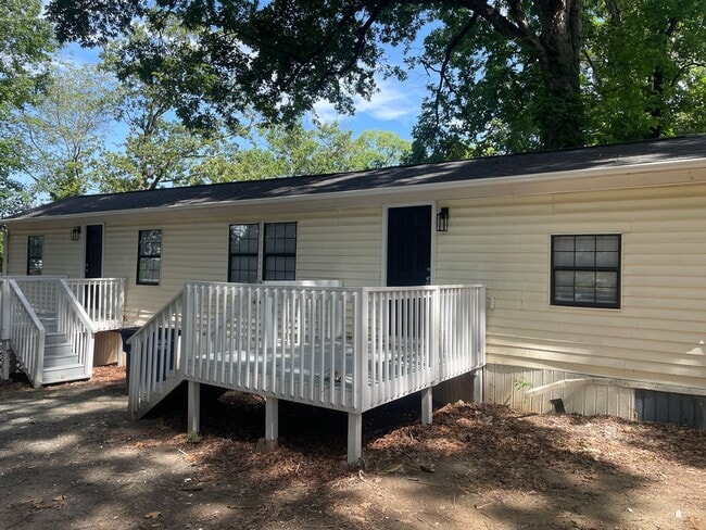 property at 4001 Sheraton St