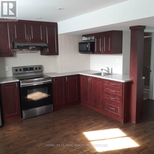 B2-89 ESTRELLA Crescent in Richmond Hill, ON - Building Photo - Building Photo