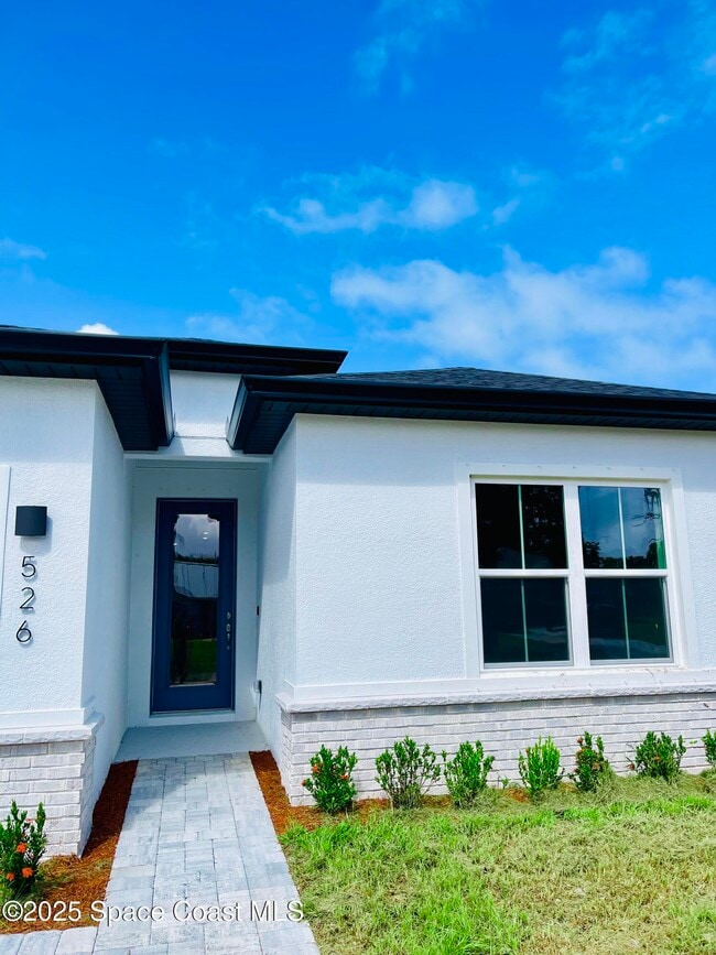 526 Frink Ave in Sebastian, FL - Building Photo - Building Photo
