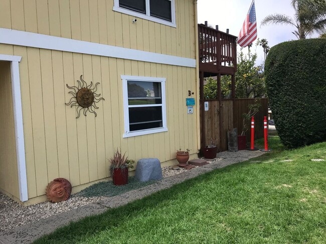 property at 997 Seabright Ave