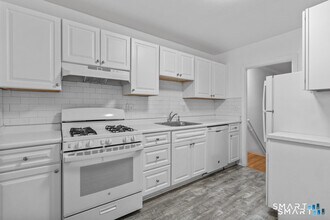 146 Blachley Rd in Stamford, CT - Building Photo - Building Photo