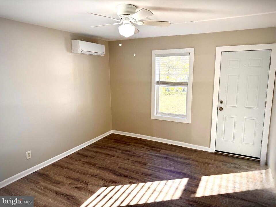 220 Delsea Dr in Westville, NJ - Building Photo