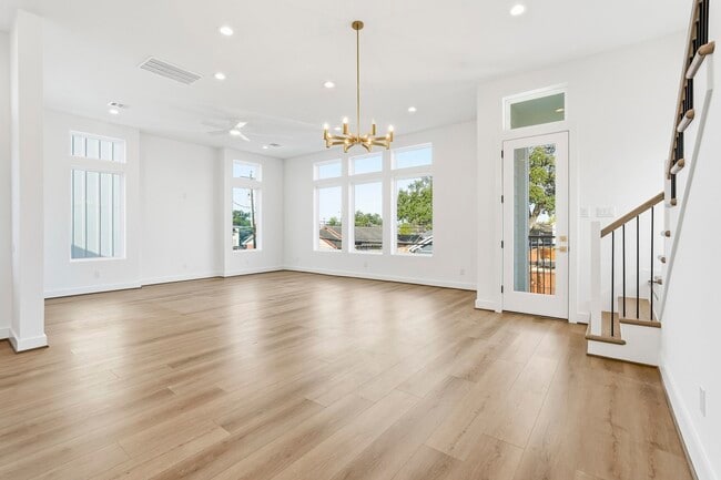 3830 Wilmer St in Houston, TX - Foto de edificio - Building Photo