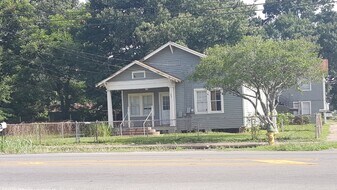 202 Carmel Dr in Lafayette, LA - Building Photo