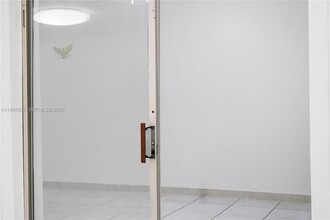 5831 Taylor St in Hollywood, FL - Foto de edificio - Building Photo