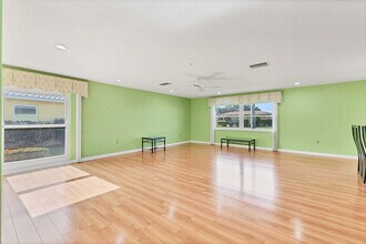 3712 Hampshire Ln in Sarasota, FL - Building Photo - Building Photo