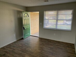 9432 NE 14th St in Midwest City, OK - Building Photo - Building Photo