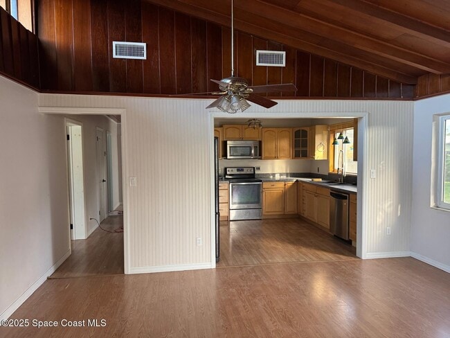 2530 Vernon Dr NE in Palm Bay, FL - Building Photo - Building Photo