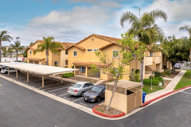 Mission Park Condominiums in San Marcos, CA - Building Photo - Building Photo