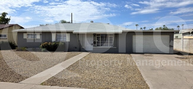 2131 W Luke Ave in Phoenix, AZ - Building Photo - Building Photo