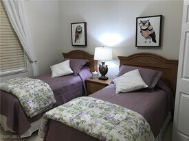 3960 Loblolly Bay Dr in Naples, FL - Building Photo