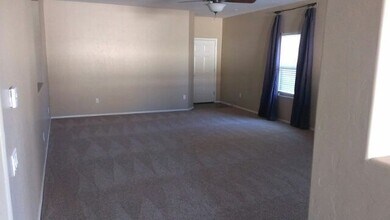 34337 S Ranch Rd in Red Rock, AZ - Building Photo - Building Photo