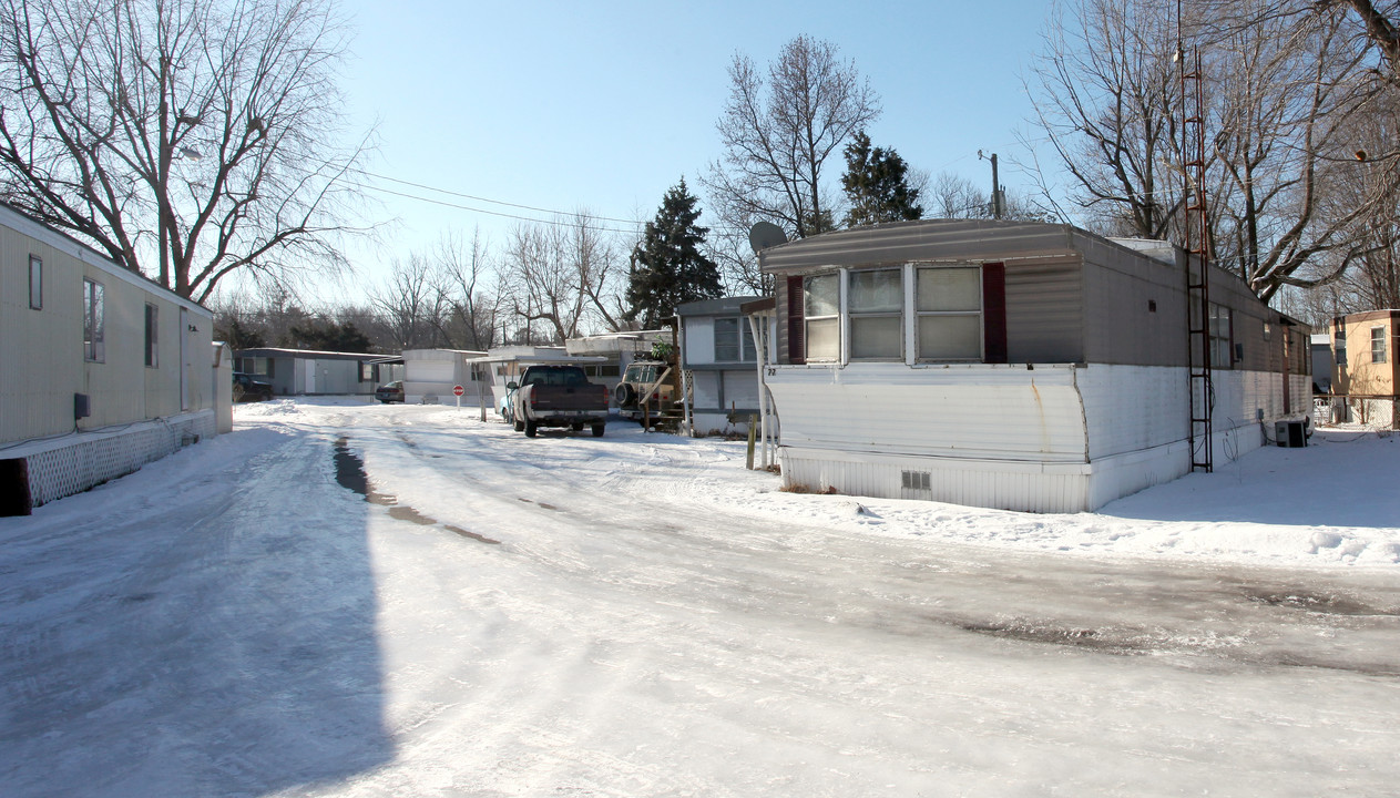 Madison Mobile Home Community in Indianapolis, IN - Building Photo