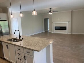 5187 Granite Creek Cove in Memphis, TN - Foto de edificio - Building Photo