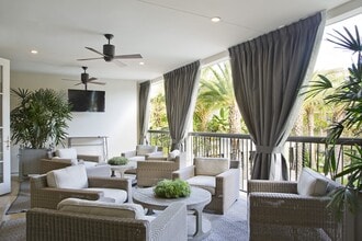 The Americana at Brand Luxury Apartments in Glendale, CA - Foto de edificio - Building Photo