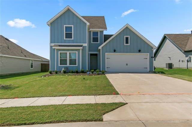 755 Amelia Ct in Pilot Point, TX - Building Photo