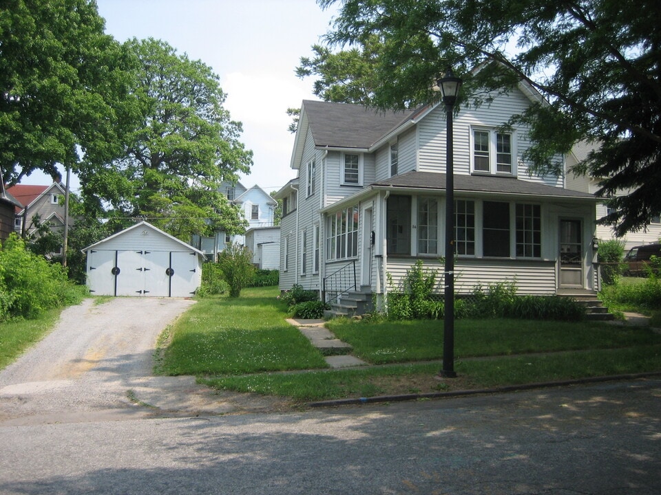 56 Hartsen St in Rochester, NY - Building Photo