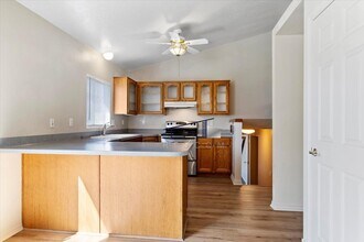 1239 W 1800 N in Clinton, UT - Building Photo - Building Photo
