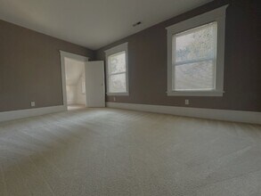 8450 SE Harney St in Portland, OR - Foto de edificio - Building Photo