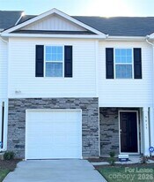 5915 Faron Wy in Charlotte, NC - Building Photo