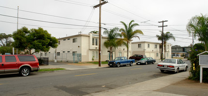 La Corona Apartments in Oceanside, CA - Building Photo - Building Photo