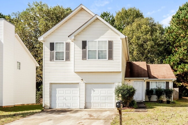 property at 2915 Russ Ln