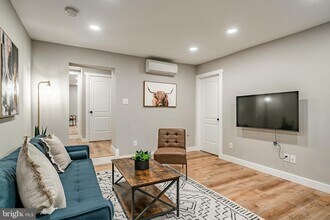 221 W 6th St-Unit -UNIT1 in Wilmington, DE - Building Photo - Building Photo