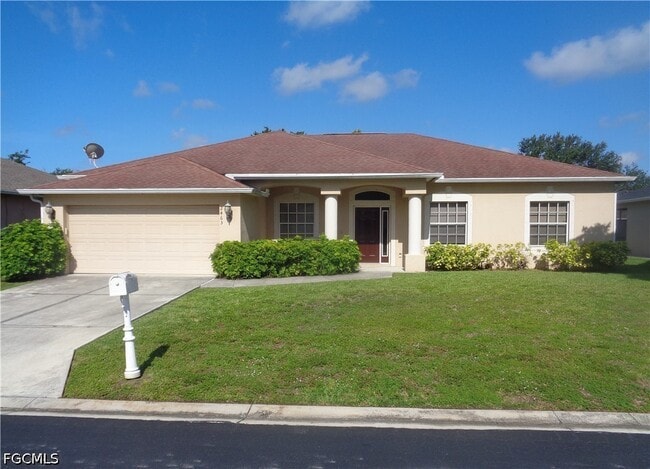 property at 2463 Nature Pointe Loop