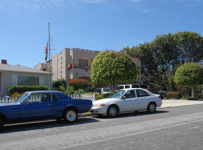 1935 Oliver Ave in San Diego, CA - Building Photo - Building Photo