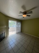 5235 Caspian Springs Dr in Las Vegas, NV - Building Photo - Building Photo