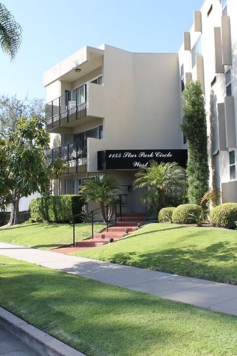 1155 Star Park Cir in Coronado, CA - Foto de edificio