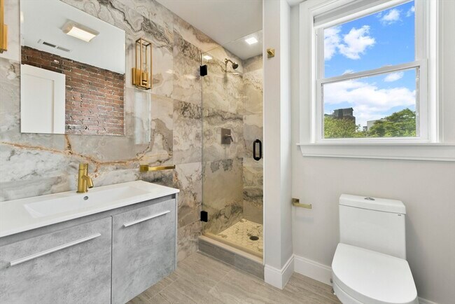 property at 40 Chelsea St