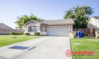 11910 Cedar Bluff Ave in Bakersfield, CA - Building Photo