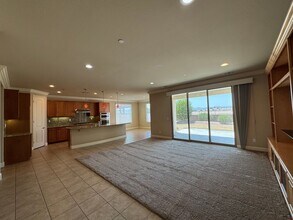 11184 River Run St in Apple Valley, CA - Foto de edificio - Building Photo