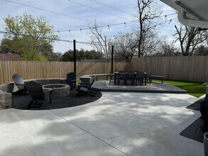 1303 Langford St, Unit SI ID1497790P in College Station, TX - Building Photo - Building Photo