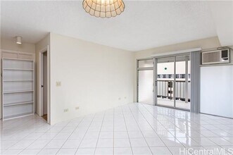 2465 Kuhio Ave. in Honolulu, HI - Building Photo - Building Photo