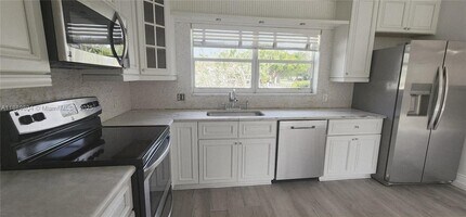 200 NW 9th St in Boca Raton, FL - Building Photo - Building Photo