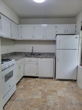 9629 White Acre Rd in Columbia, MD - Building Photo - Building Photo