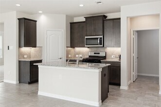 13201 Leisure Cove Dr in Texas City, TX - Building Photo - Building Photo