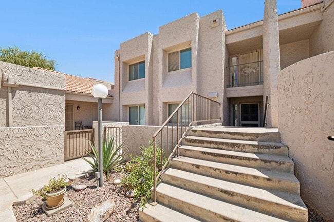 7818 E Vía Camello in Scottsdale, AZ - Building Photo - Building Photo