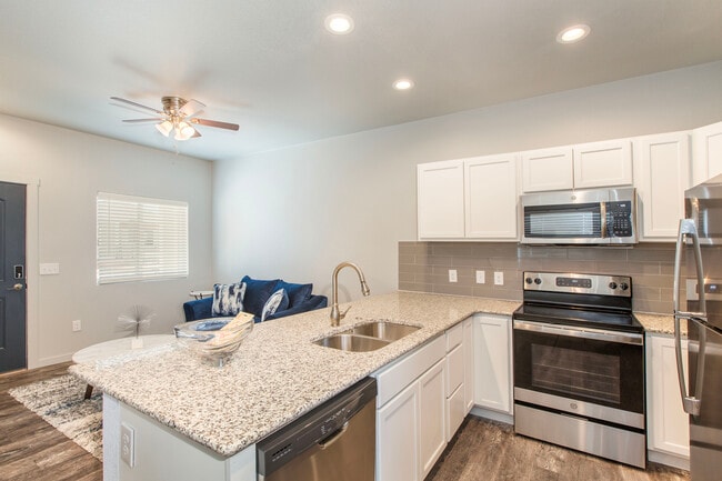 Cottages at Torin Point in Colorado Springs, CO - Foto de edificio - Building Photo