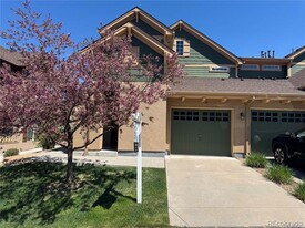 11932 W Long Cir in Littleton, CO - Building Photo