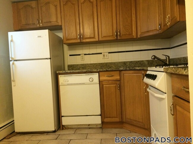 107 Gordon St, Unit G3 in Boston, MA - Building Photo - Building Photo