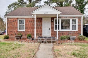 2808 Arcadia Ave in Portsmouth, VA - Building Photo