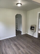 1009 E 6th St in Sulphur, OK - Building Photo - Building Photo