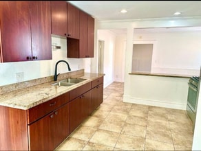 5930 Orchard Ave in Richmond, CA - Building Photo - Building Photo