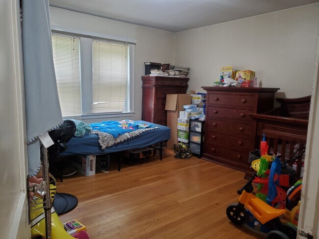 29 Wiltshire Rd, Unit 1 in Boston, MA - Foto de edificio - Building Photo