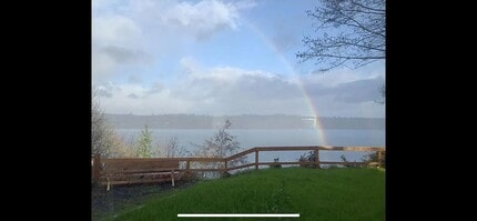 9621 Steamboat Island Road Northwest in Olympia, WA - Building Photo - Building Photo